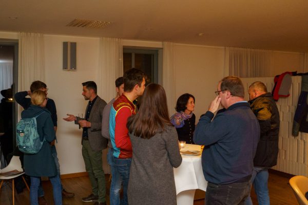 Studierende, Nachwuchs bei Säger und Zimmerern sowie die schlauen alten Hasen bildeten ein Publikum von 20-jährigen bis zum 80-jährigen.