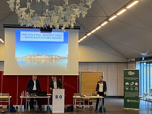 Bürgermeister Klausurtagung mit "Wir bauen auf heimisches Holz e.V."