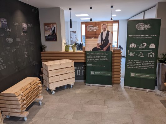 Tag der offenen Tür bei Holzbau Koch mit "Wir bauen auf heimisches Holz e.V."