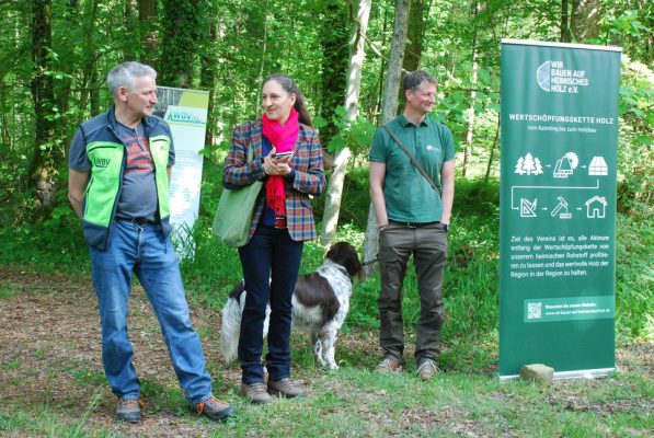 Walderlebnistag Wir bauen auf heimisches Holz e.V.