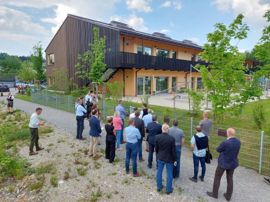 Die Öffentliche Hand baut auf heimisches Holz