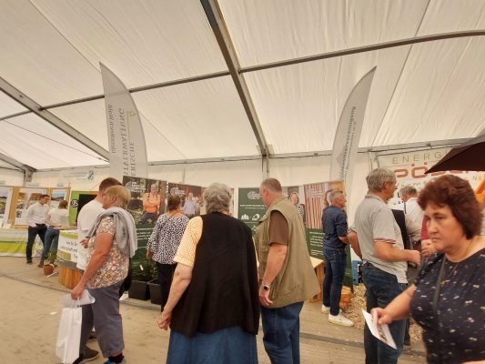 Wir bauen auf heimisches Holz e.V. auf TRUNA