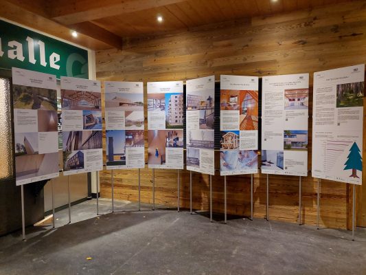 Holzbaumesse Rosenheim - Wir bauen auf heimisches Holz e.V.