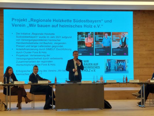 Runder Tisch Klimaschutz durch Bauen mit Holz