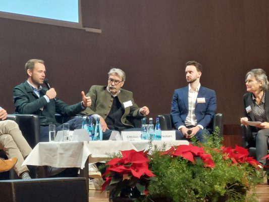 Wir bauen auf heimisches Holz auf Internationalem Holzbauforum