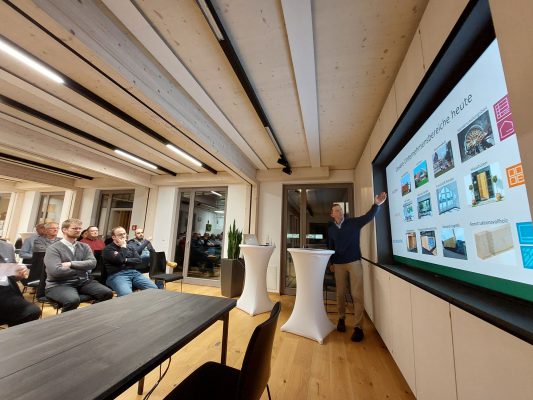 AKU "Nachhaltiges Bauen" Verein "Wir bauen auf heimisches Holz e.V."