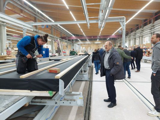 AKU "Nachhaltiges Bauen" Verein "Wir bauen auf heimisches Holz e.V."