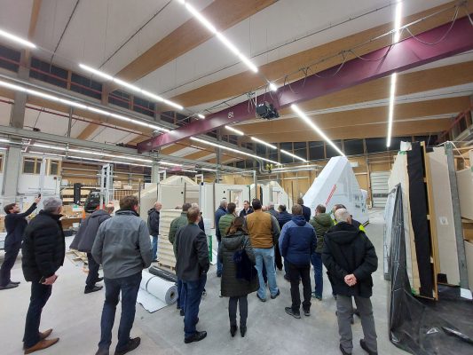 AKU "Nachhaltiges Bauen" Verein "Wir bauen auf heimisches Holz e.V."