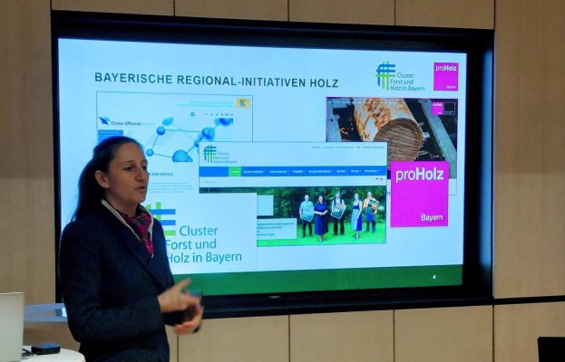 Die 1. Vereins-Vorsitzende, Jorun Klinger-Illner, stellte den Verein vor und klärte über die Herausforderungen der einzelnen Akteure auf.