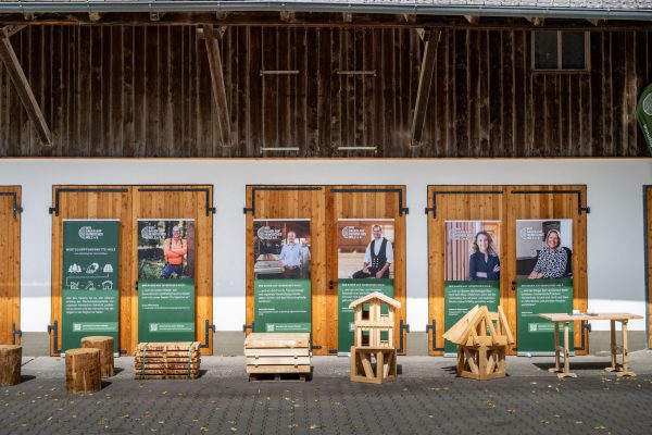 Messestand beim Tag der offenen Tür Zimmerei Schiller