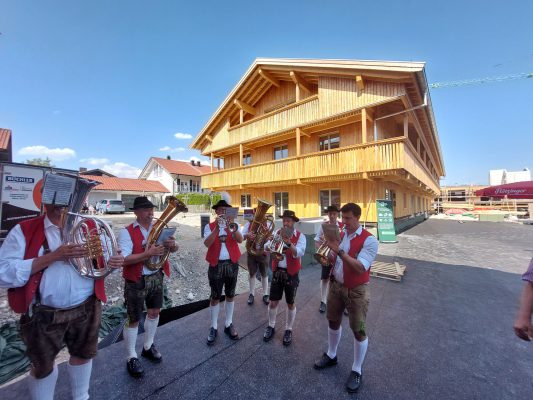 Richtfest Winklbauer Höfe - Wir bauen auf heimisches Holz e.V.